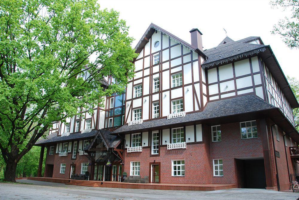 Park-Hotel Golosievo Kyiv Exterior foto